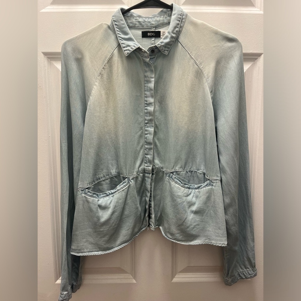 BDG Chambray Cropped Button Down